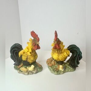 Set of 2 Small Colorful Resin Rustic Country Roosters